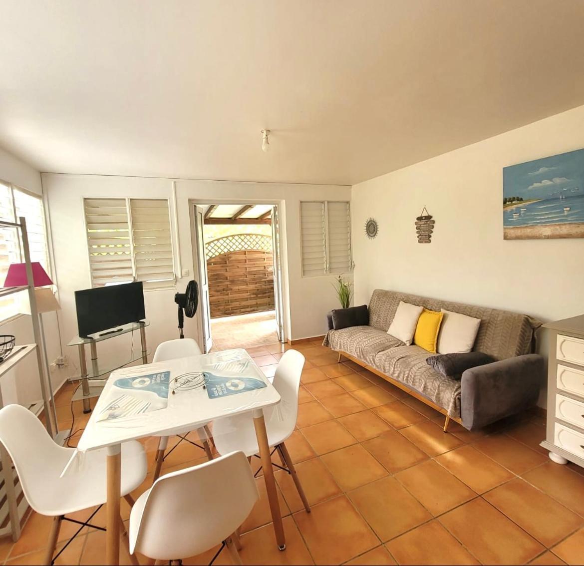 Appartement Le Jacquier à Goyave Extérieur photo